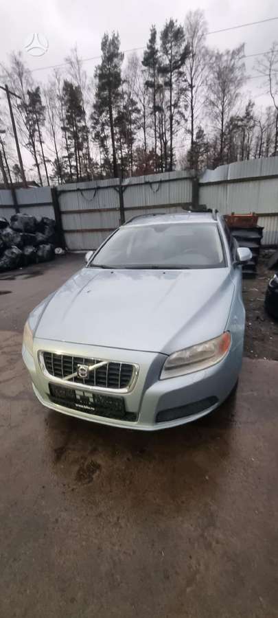 Volvo V70 for parts