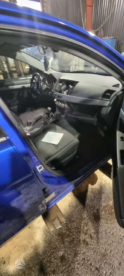 Mitsubishi Lancer по частям