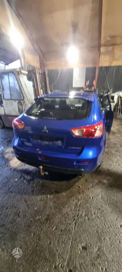 Mitsubishi Lancer по частям