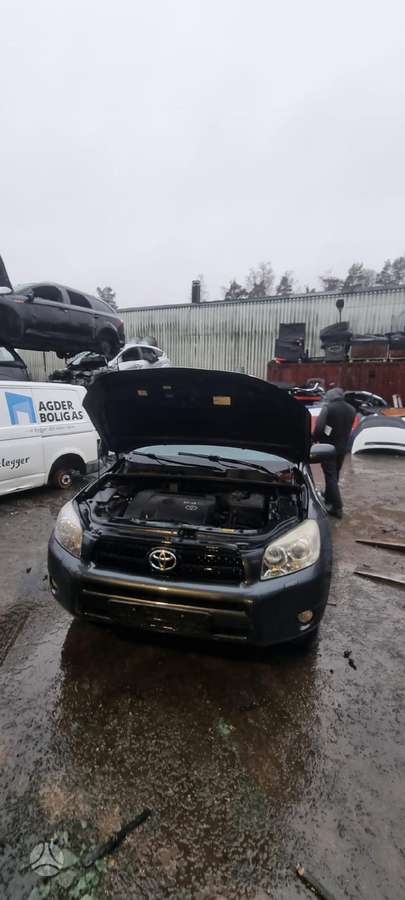 Toyota RAV4 for parts