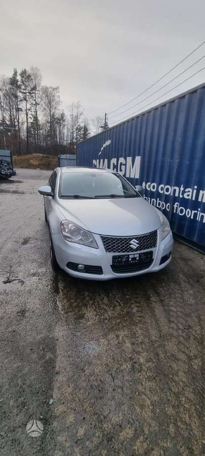Suzuki Kizashi   for parts