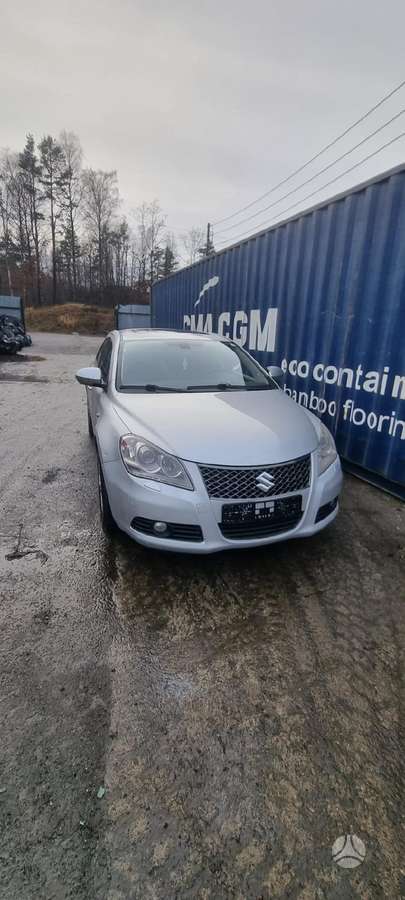 Suzuki Kizashi   rezerves daļās
