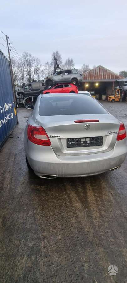 Suzuki Kizashi   for parts