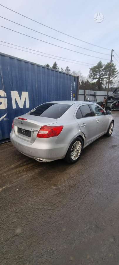 Suzuki Kizashi   rezerves daļās