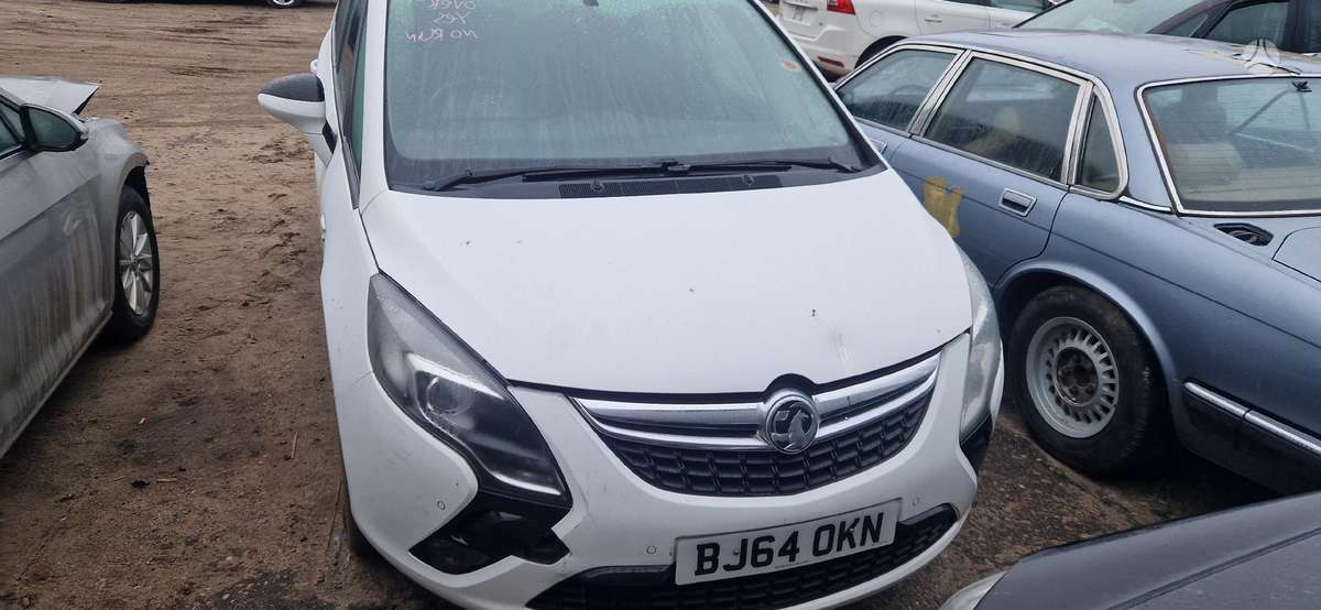 Opel Zafira for parts