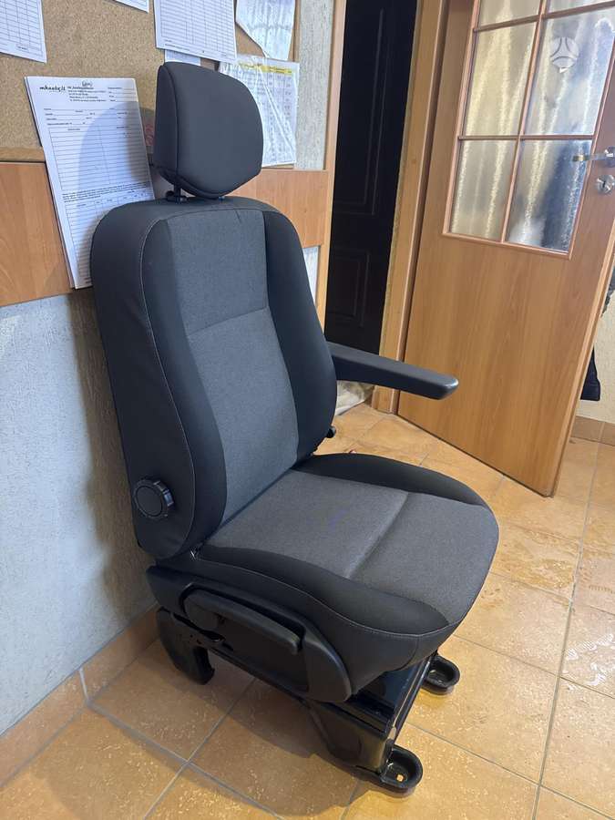 Renault Master, preču