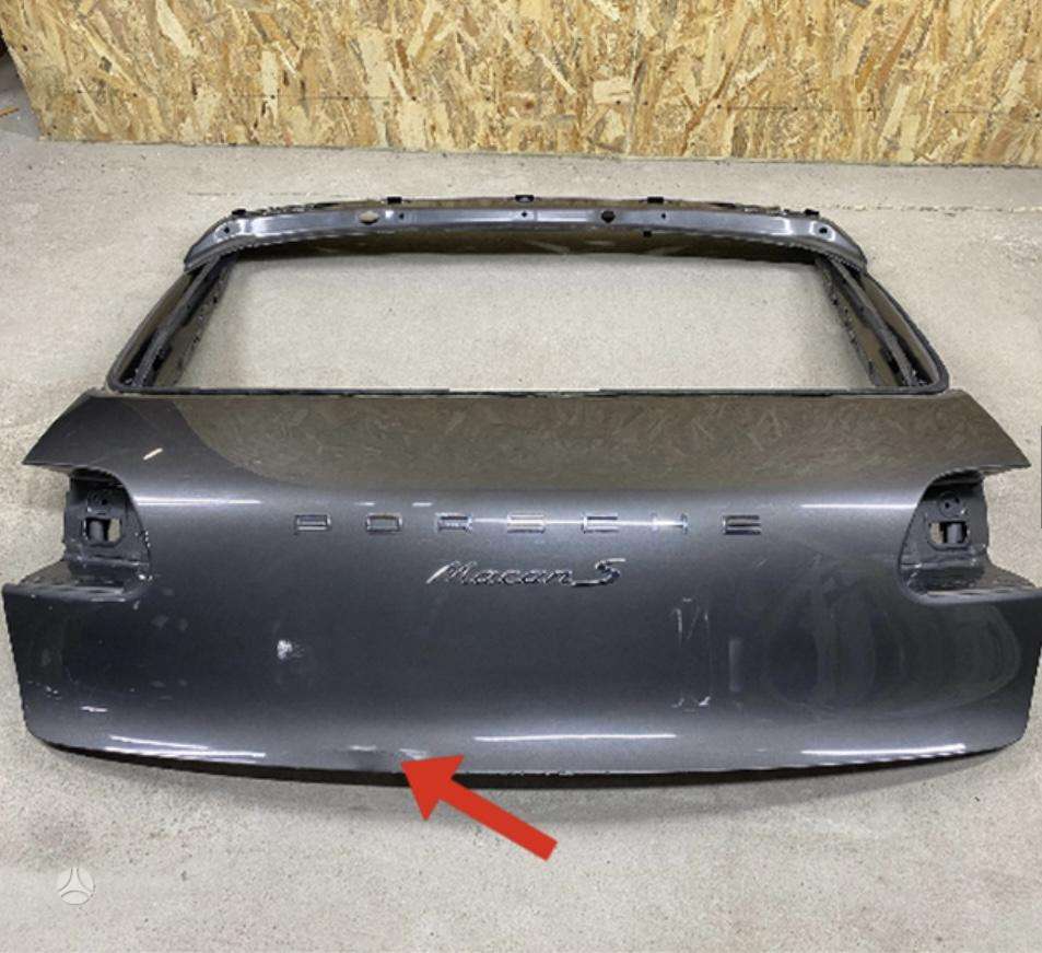 Porsche Macan hood (front, rear)