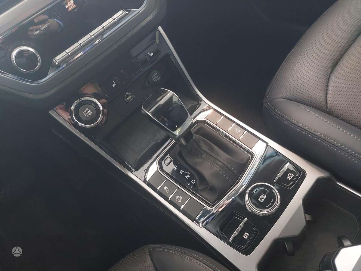 SsangYong Korando - 12