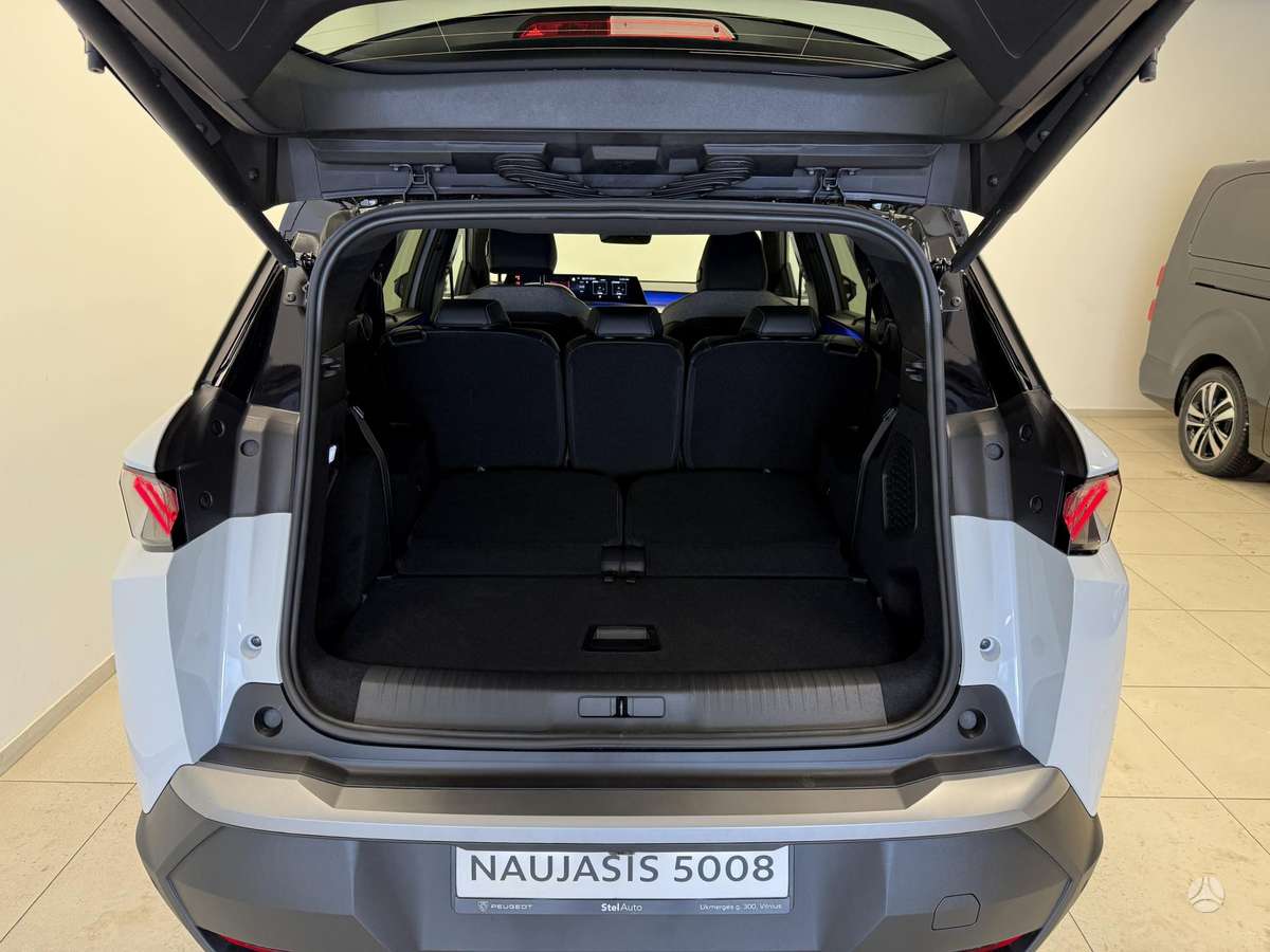 Peugeot 5008 - 8