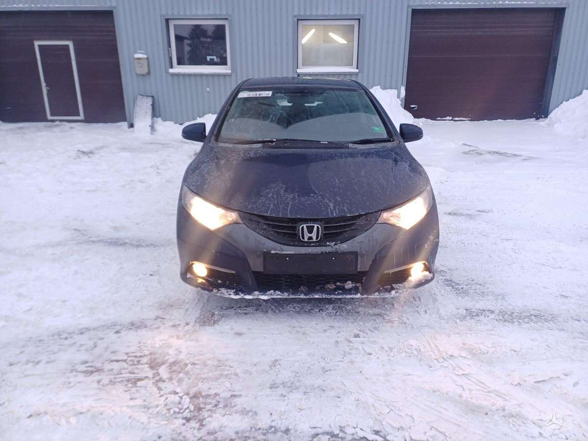 Honda Civic по частям. Color code b580 engine n16a1
