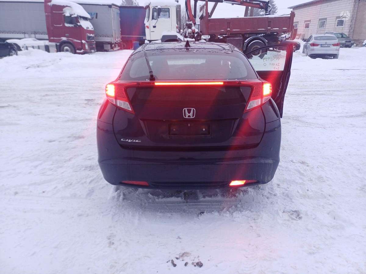 Honda Civic по частям. Color code b580 engine n16a1