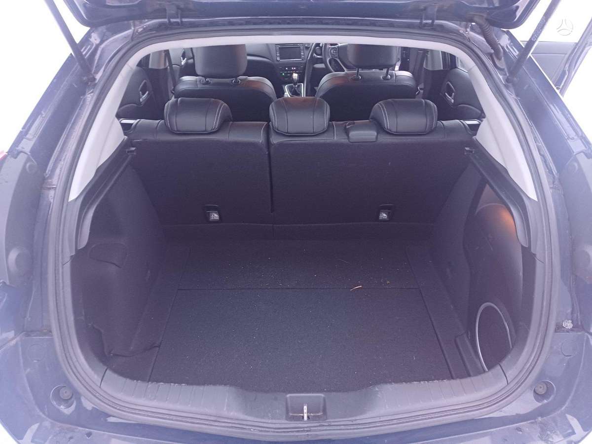 Honda Civic по частям. Color code b580 engine n16a1