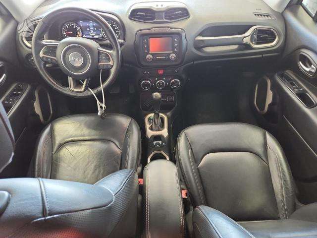 Jeep Renegade dalimis