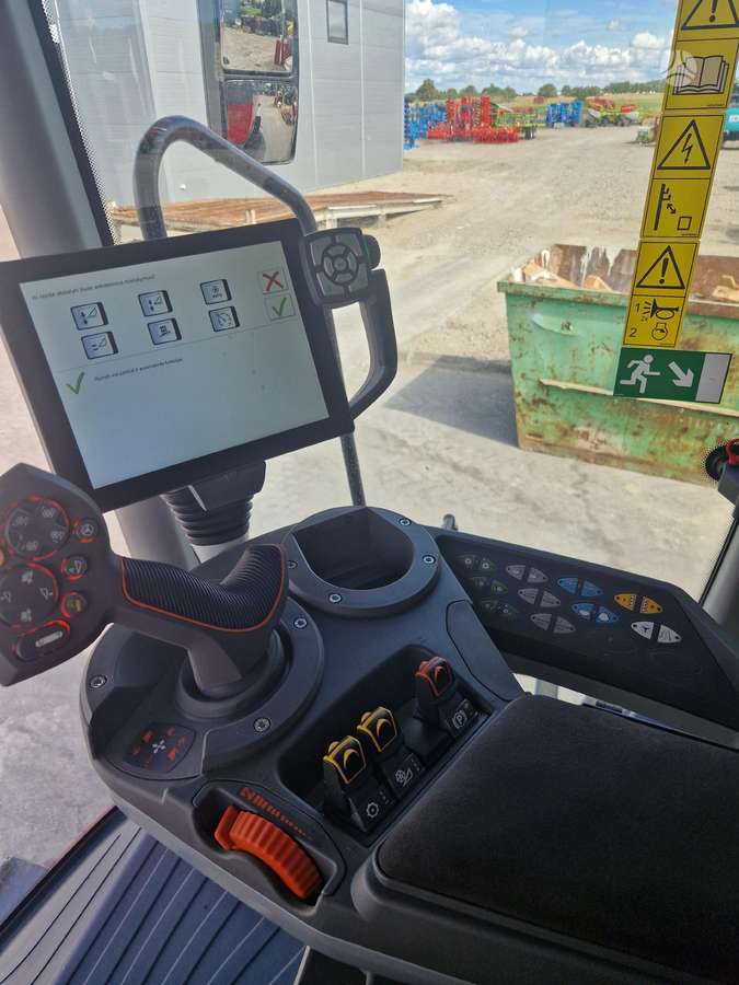 Massey Ferguson 7370 BETA, комбайны