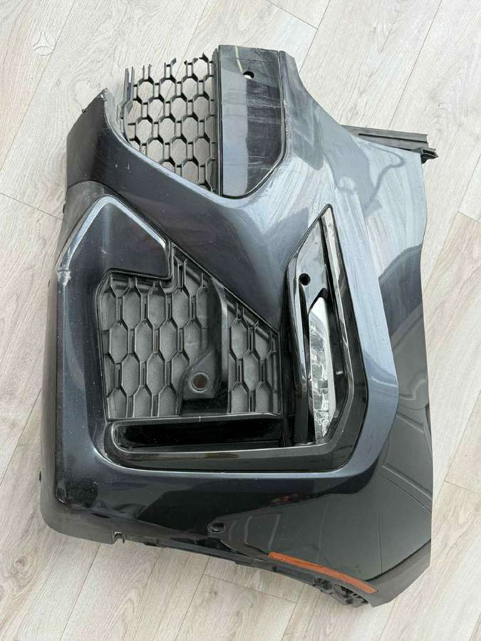 BMW X7 body parts