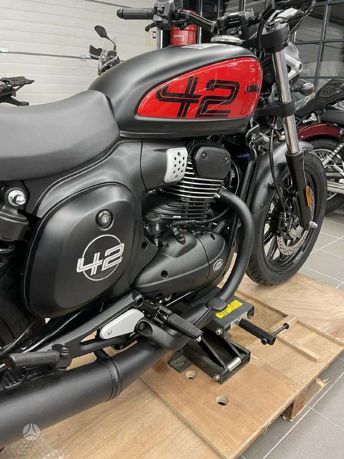 Jawa 350 350cc, street / classic