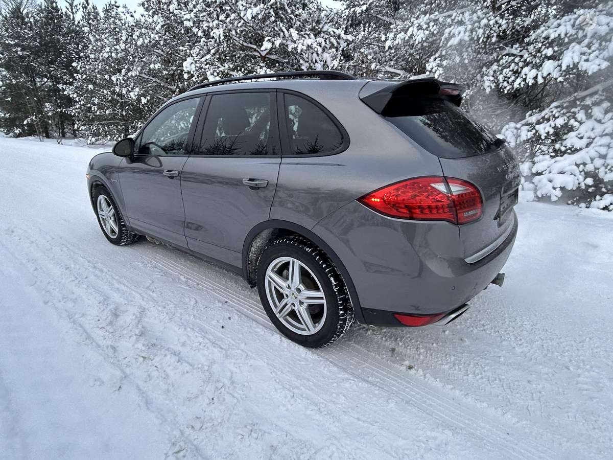 Porsche Cayenne, cgf, dalimis