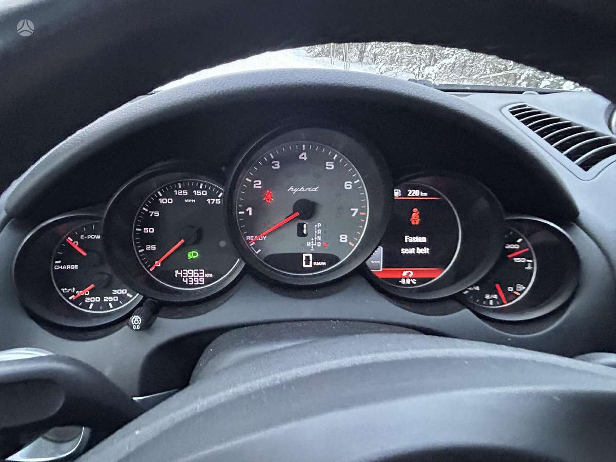 Porsche Cayenne, cgf, dalimis