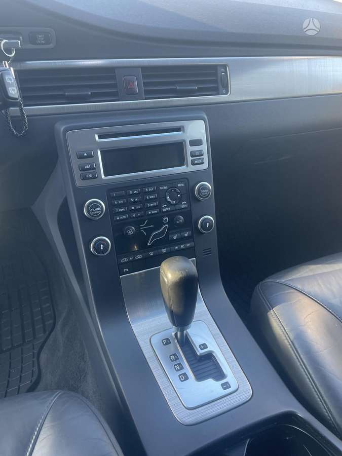 Volvo V70, 2.4 l., universalas