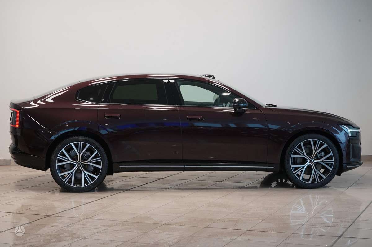 Volvo ES90 - 2