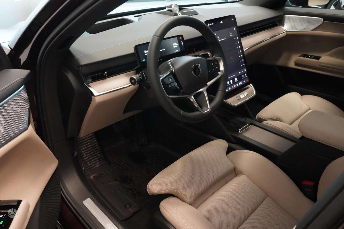 Volvo ES90 - 8