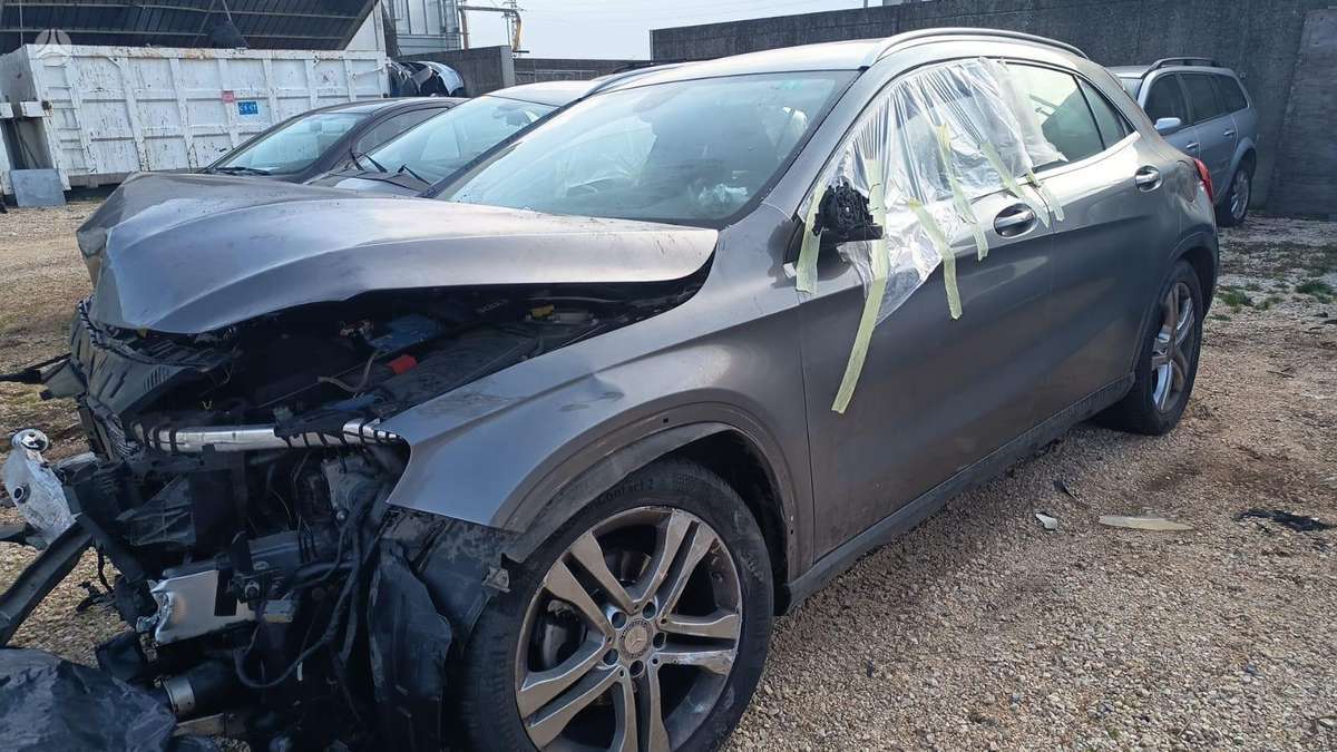Mercedes-Benz GLA220 651930