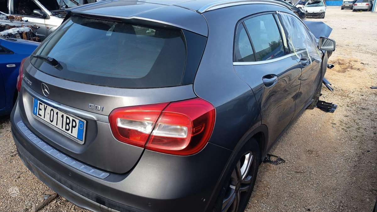 Mercedes-Benz GLA220 651930