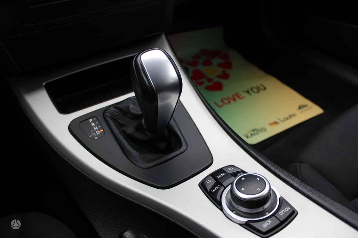 BMW 318, 2.0 l., universalas