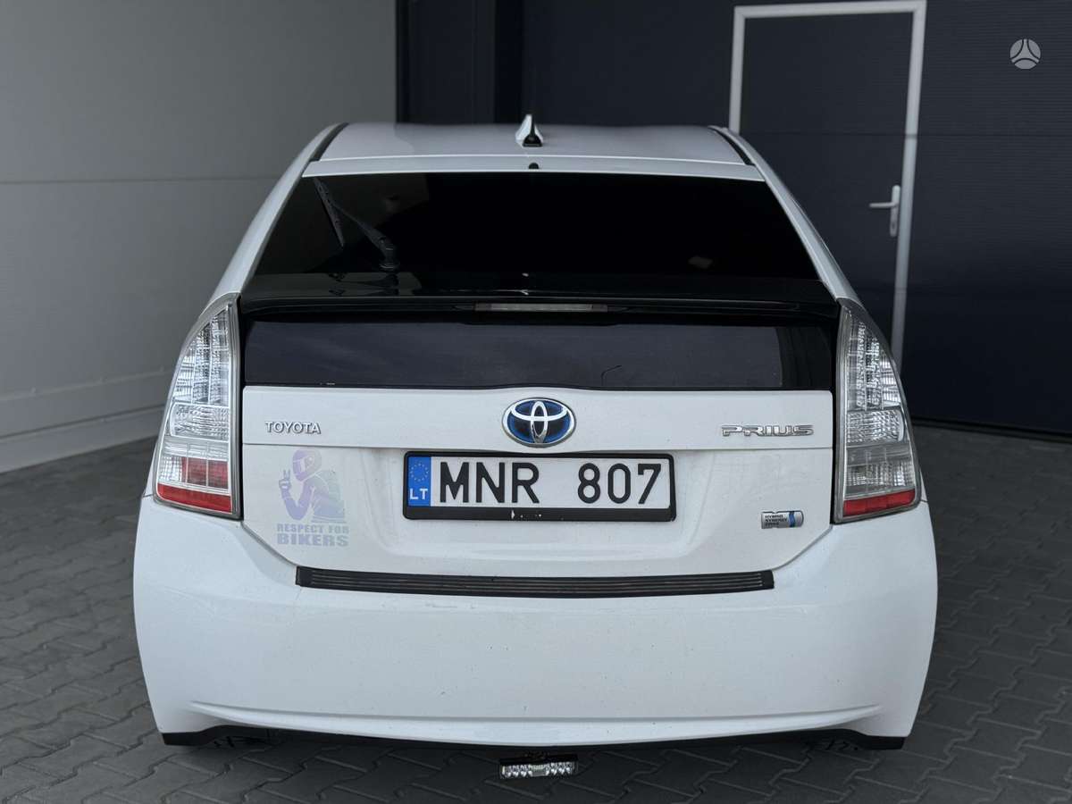 Toyota Prius - 5