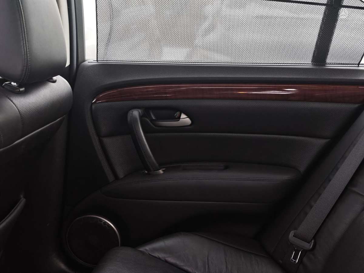 Acura RL, 3.7 l., Седан