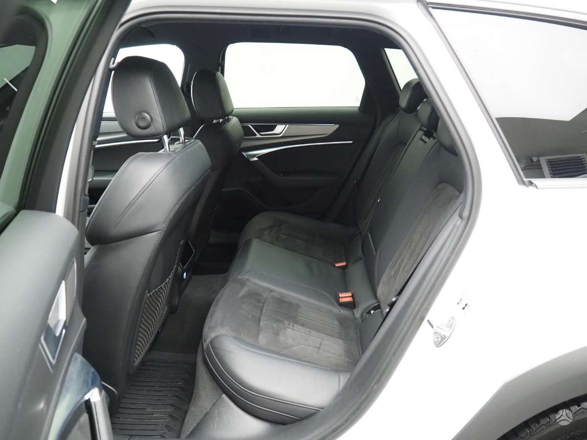 Audi A6 allroad, 3.0 l., Универсал