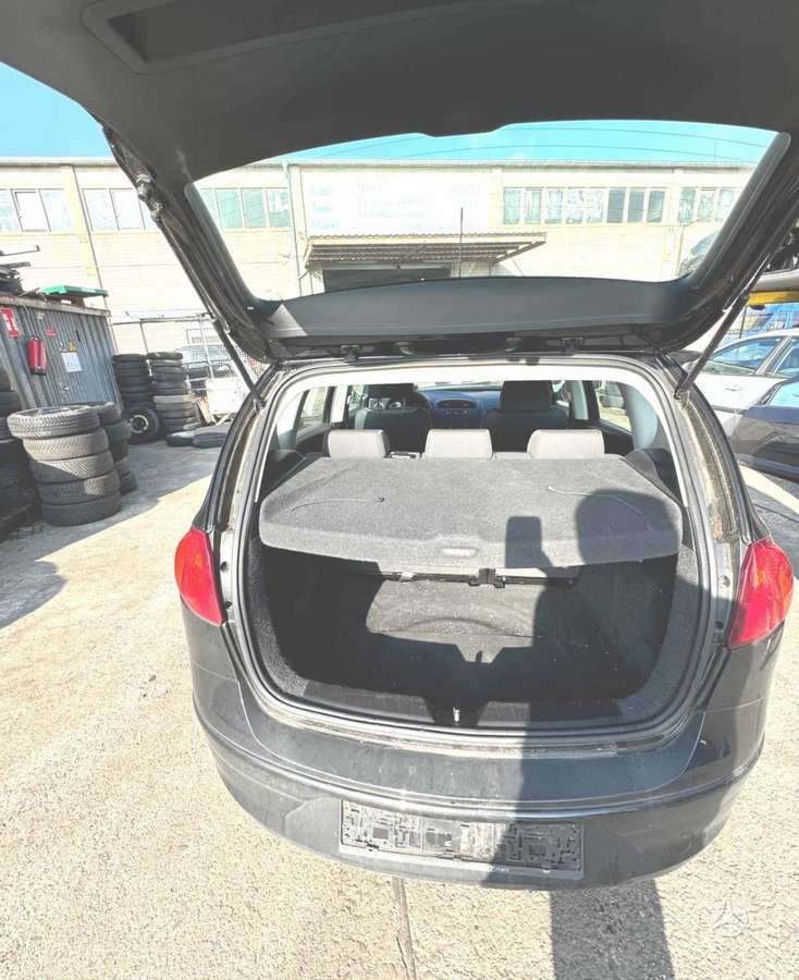 Seat Altea Vokiši auto dalimis