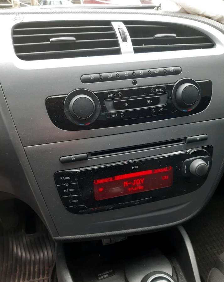 Seat Altea Vokiši auto dalimis