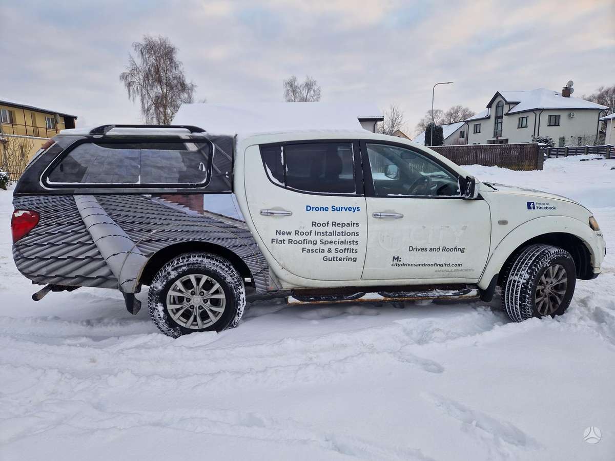 Mitsubishi L200, 2.4 l., pick-up 8