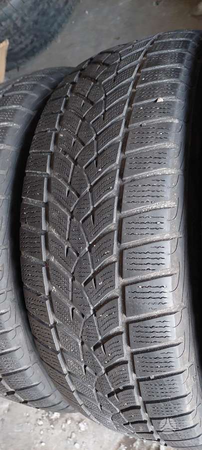 Goodyear, winter 225/60 R18