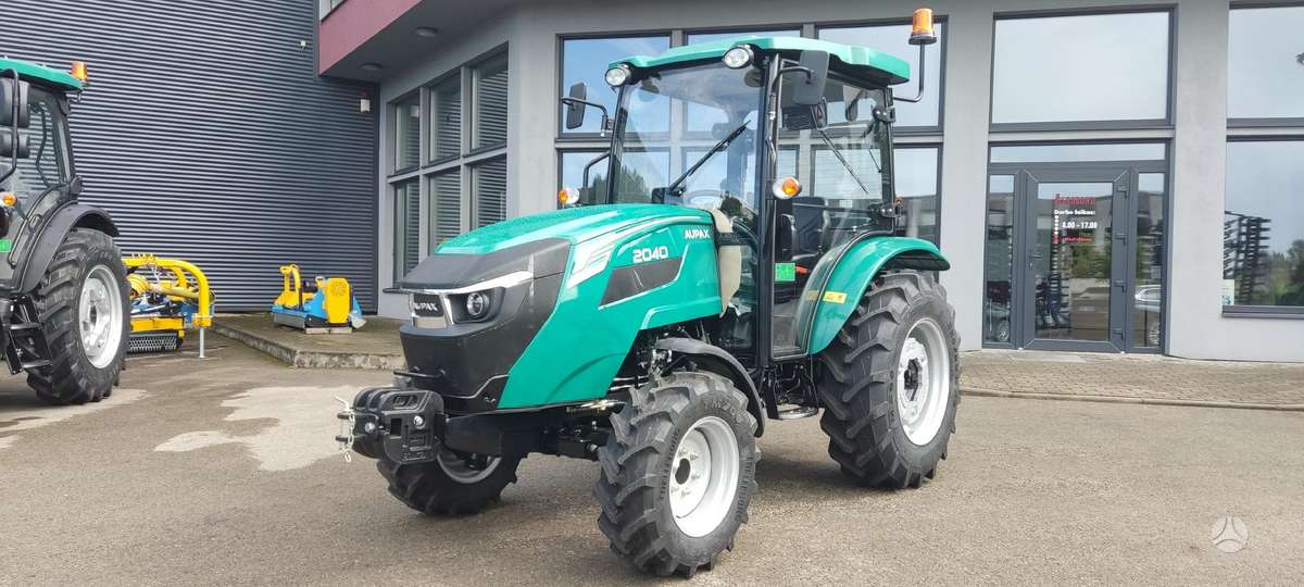 Aupax 2040 / M404, тракторы
