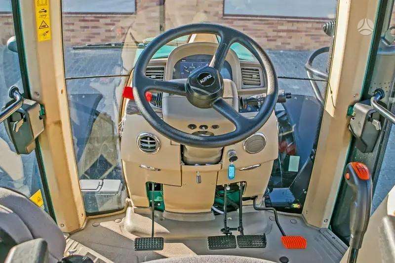 Aupax P4110, тракторы