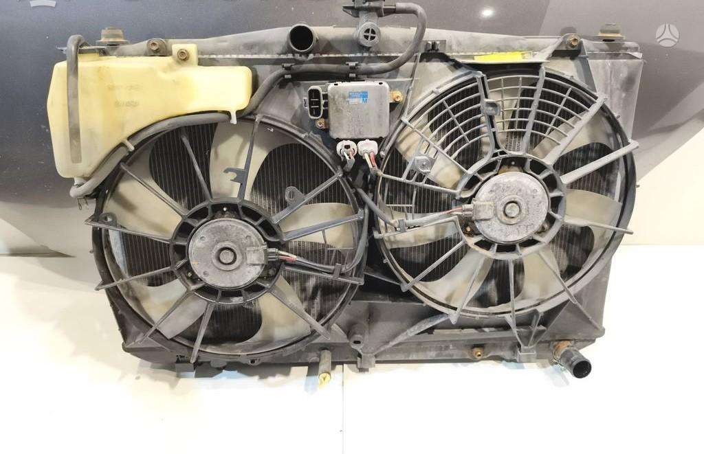 Toyota Sienna body parts
