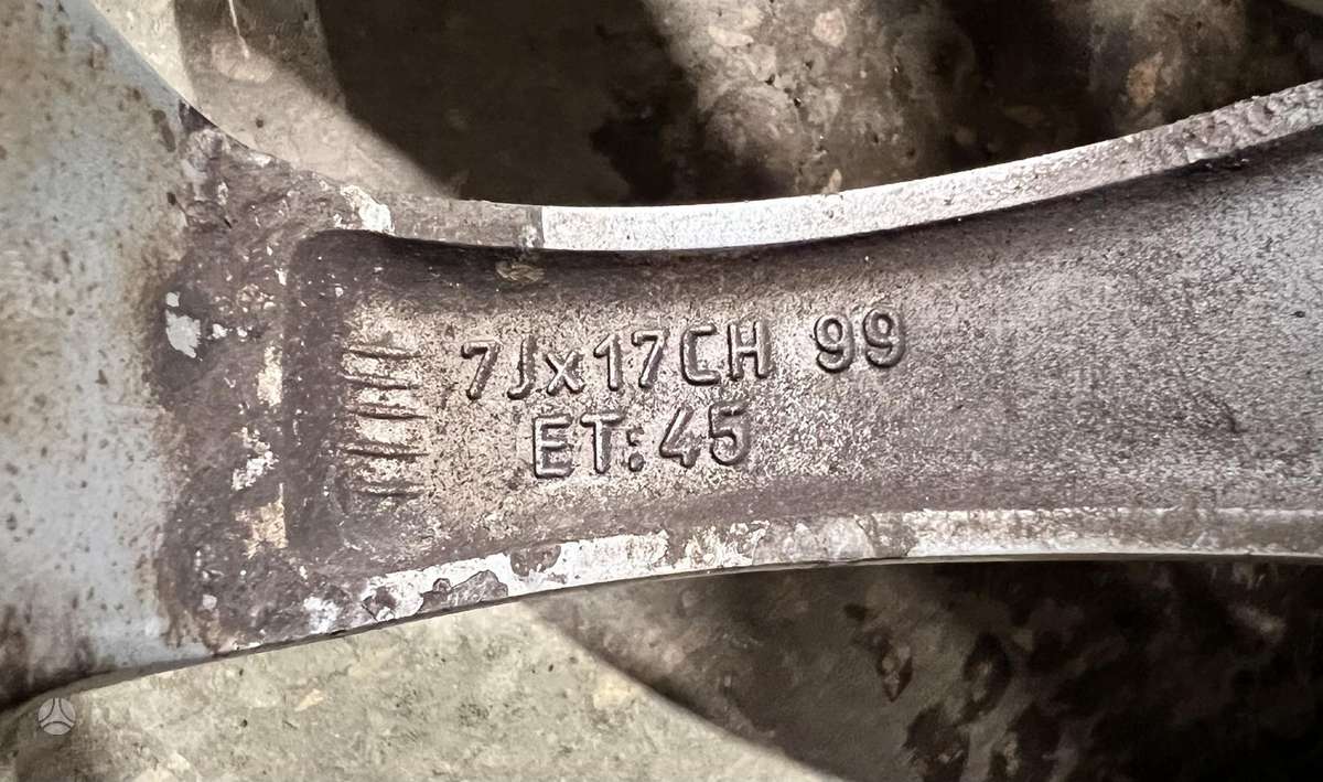 Toyota, lengvojo lydinio, R17
