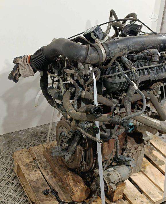 Ford Courier, SFCE, variklio detalės