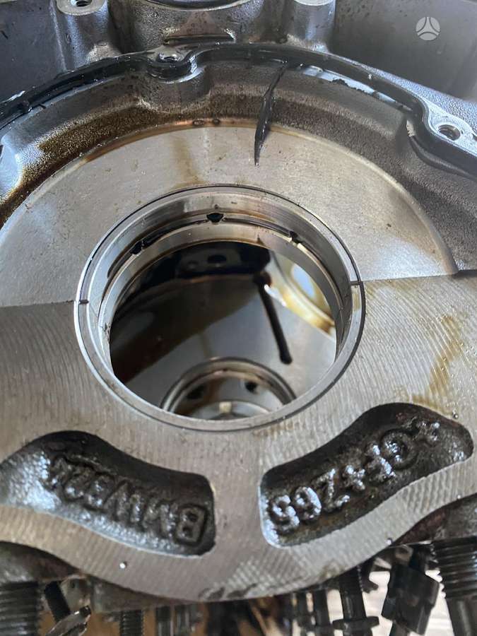 BMW X6, N63b44a, variklio detalės