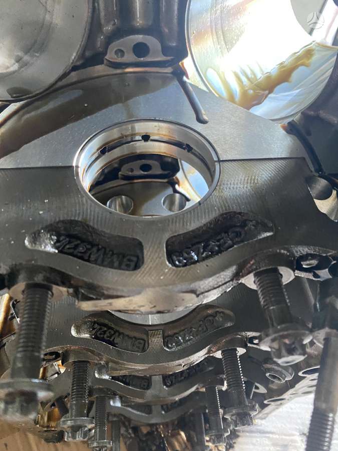 BMW X6, N63b44a, variklio detalės