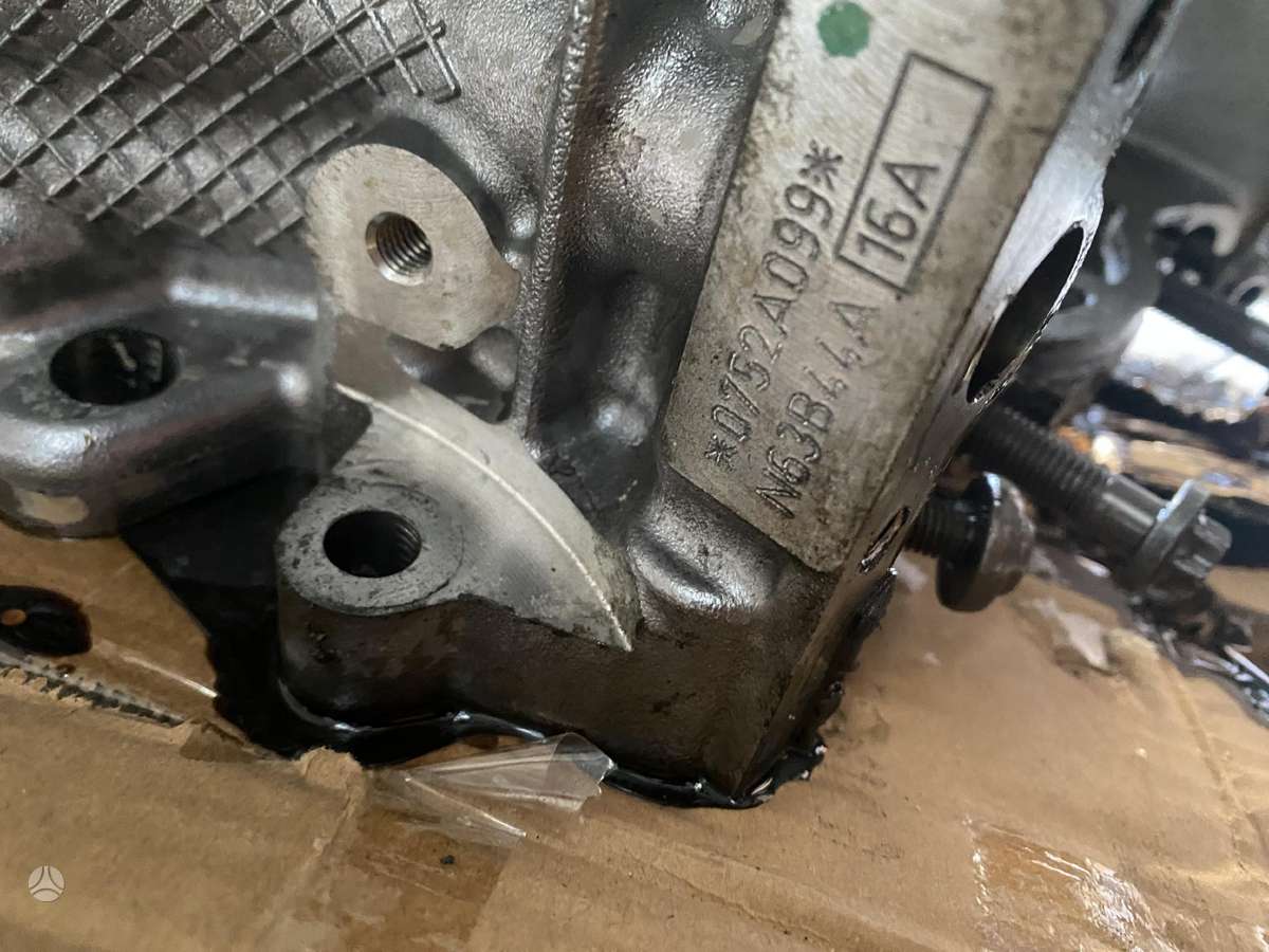 BMW X6, N63b44a, variklio detalės