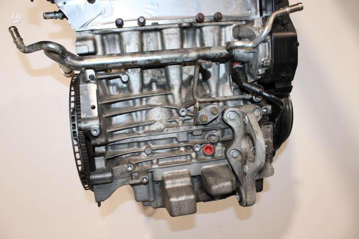 Volvo V90, D4204T9, engine
