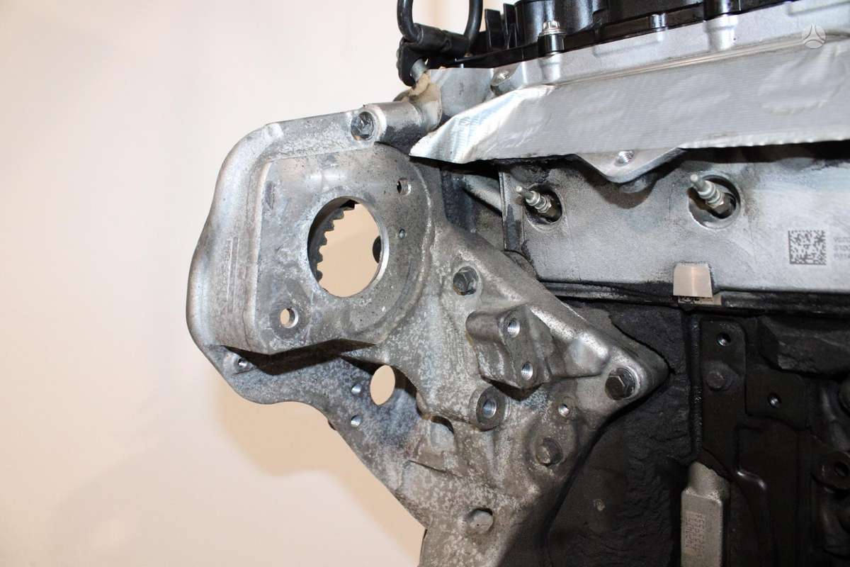 Volvo V90, D4204T9, engine