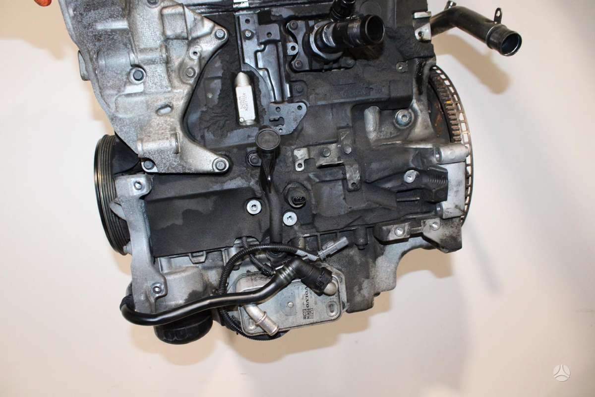 Volvo V90, D4204T9, двигатель