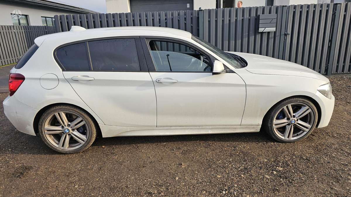 BMW 120