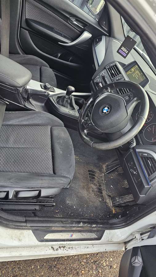 BMW 120