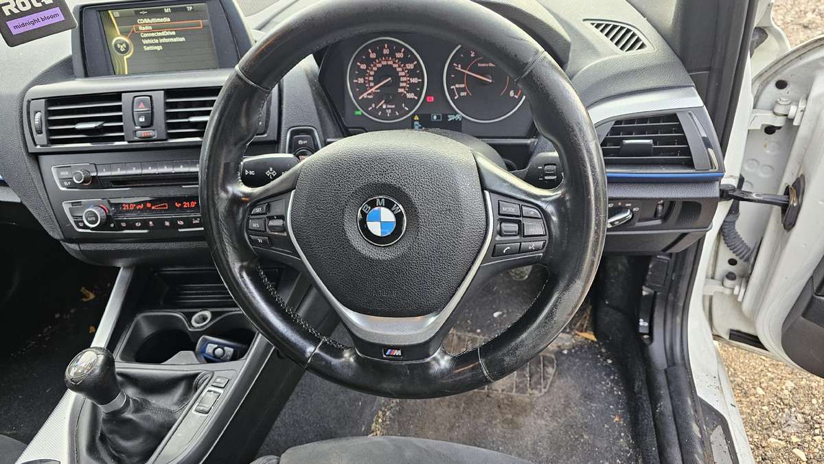 BMW 120