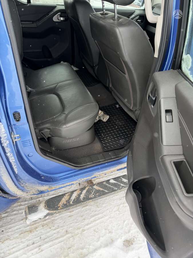 Nissan Navara, 3.0 l., pick-up 6